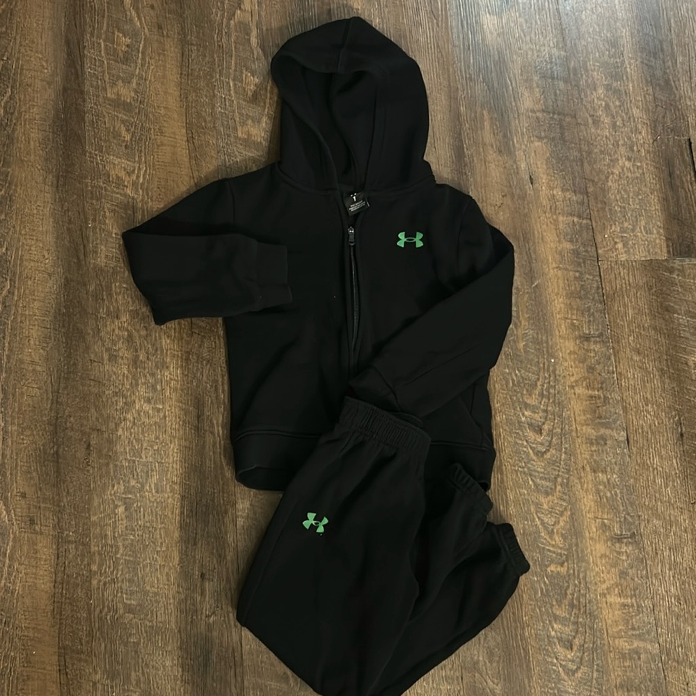 UA kid pant set